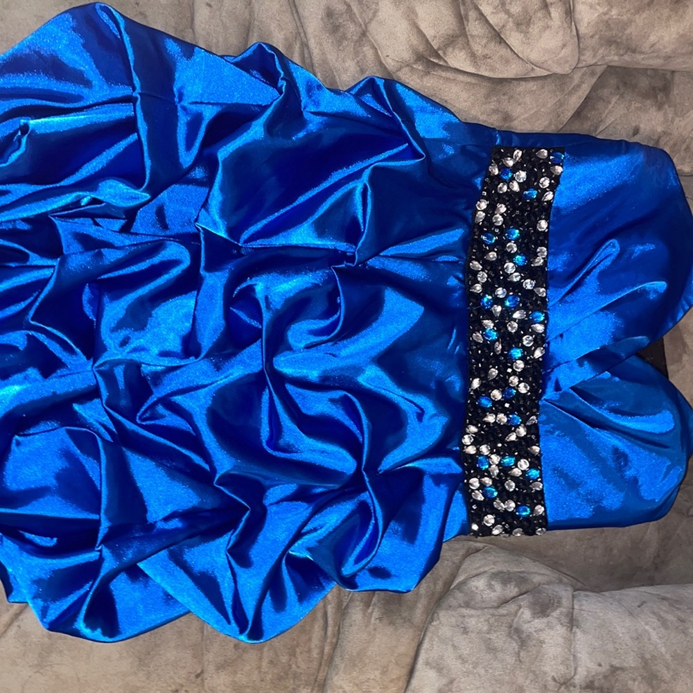 Three pink hearts dress. Size 11. Very beautiful cobalt blue.